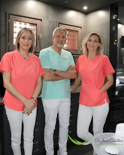 Negocio Clínica Dental Jesús Caballero - Alcázar De San Juan