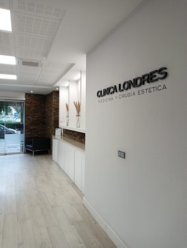 Clinics Zurich - Sevilla (C / Adolfo Suarez)