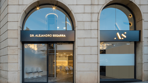 Dr. Alejandro Segarra | Clínica De Medicina Estética En Barcelona