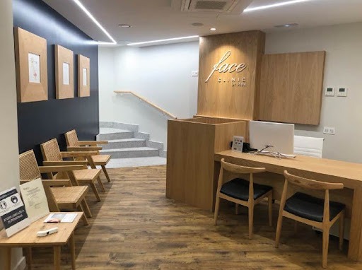 Negocio Face Clinic Salamanca - Clínica Maxilofacial Y Dental, Cirugía Y Medicina Estética E Injerto Capilar.