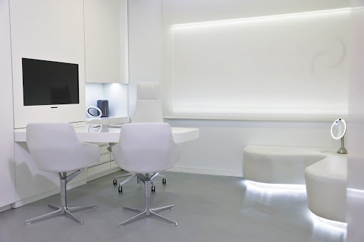 Negocio Plastic Surgery Clinic Gómez Bravo Madrid